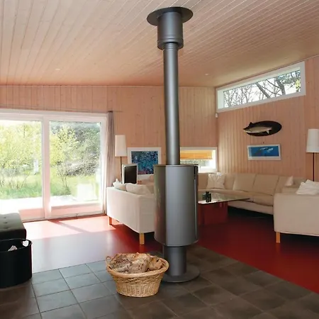 Casa de Férias Six-bedroom Holiday With A Fireplace In *